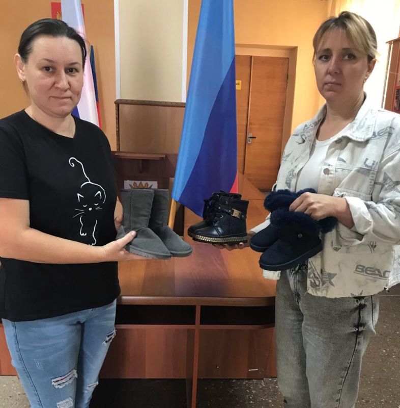 Владимир Чернев: Специалисты отдела опеки, попечительства и патронажа по моему поручению регулярно поддерживают многодетные семьи, нуждающиеся в помощи