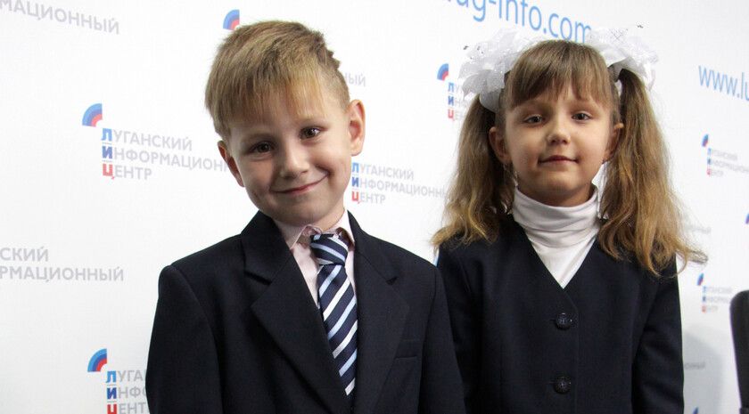 Пасечник поручил распространить выплаты на школьную форму на прифронтовые территории ЛНР