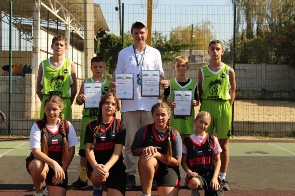 Владимир Чернев: 24 сентября на базе МБУ «ФСК Колос» прошёл муниципальный этап соревнований по дворовому баскетболу 33 среди юношей и девушек 2011–2013 года рождения