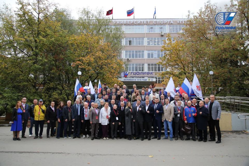          V  -           ,   ...