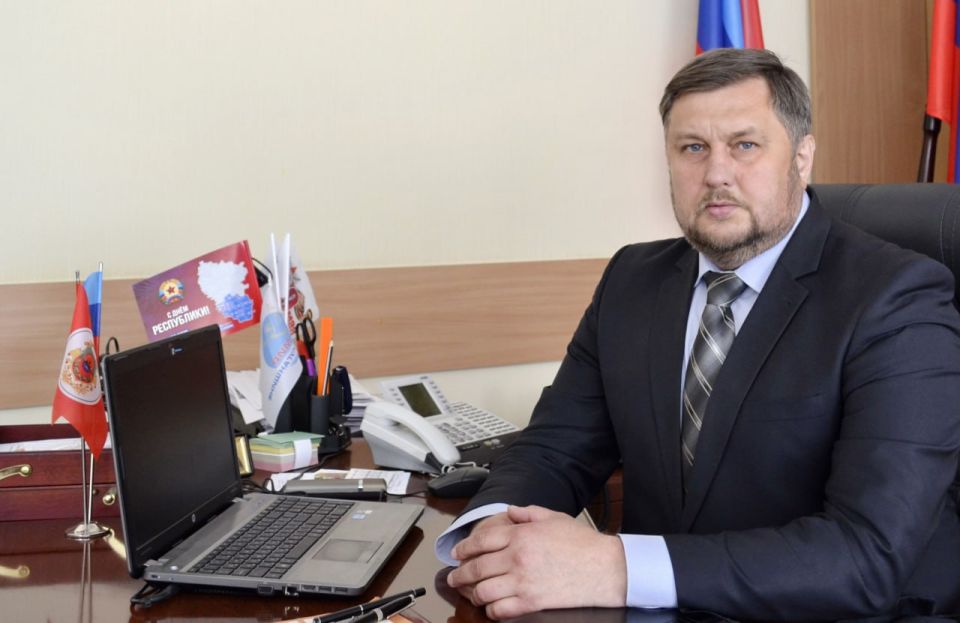 Евгений Бондарь: Уважаемые лутугинцы! Дорогие земляки!