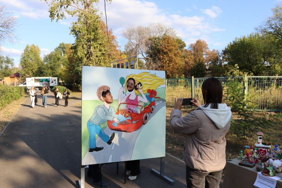 Евгений Бондарь: День города для лутугинцев и гостей города продолжился ярким праздником «Город, где живут мечты