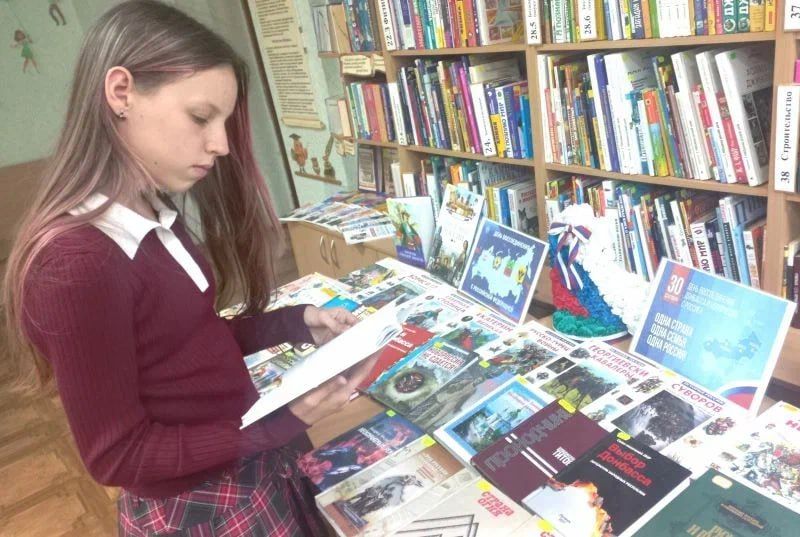           .  .  ,         ,    ...