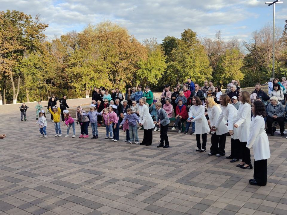 28 сентября Парк культуры и отдыха "Победа" отметил закрытие сезона, в течении которого проходили мероприятия к праздникам и концерты, танцевально-развлекательные вечера, молодежные конкурсы, выставки декоративно-прикладного...