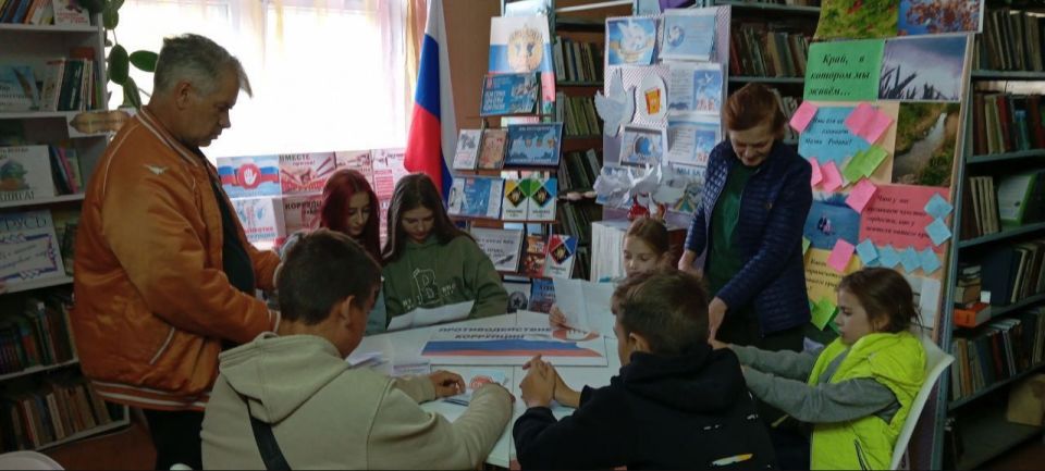 В селе Плахо-Петровка Белокуракинского округа состоялась акция "Живи честно"