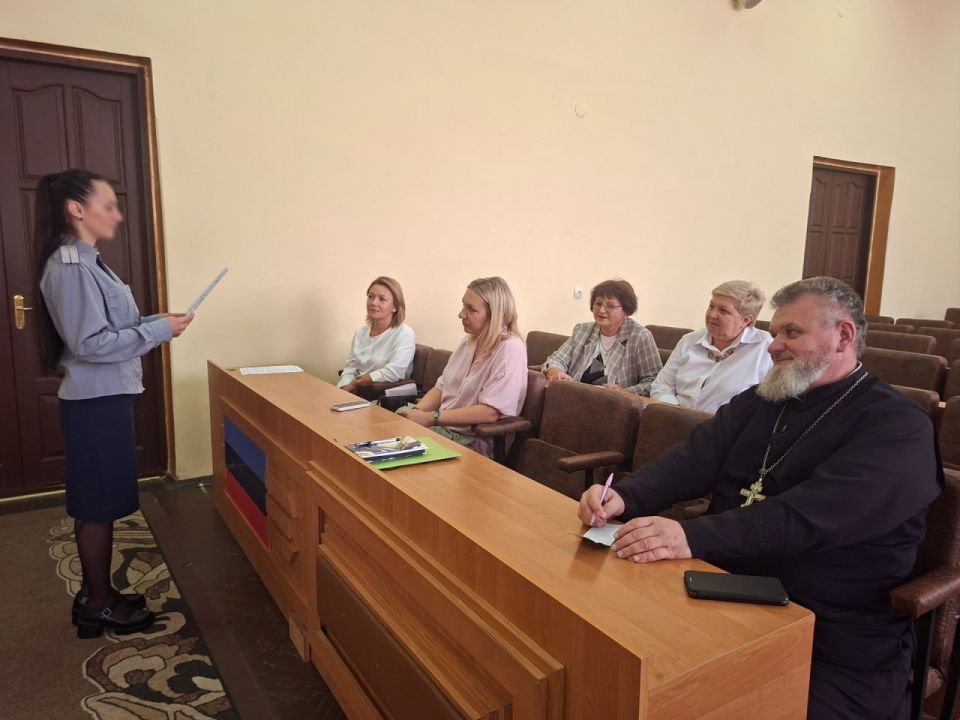 Сотрудниками Перевальского филиала УИИ регионального УФСИН проведено рабочее совещание по вопросам пробации