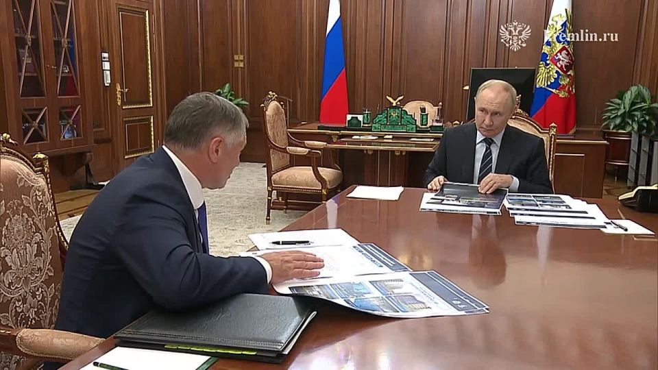 Президент России Владимир Путин провёл встречу с Заместителем Председателя Правительства РФ Маратом Хуснуллиным