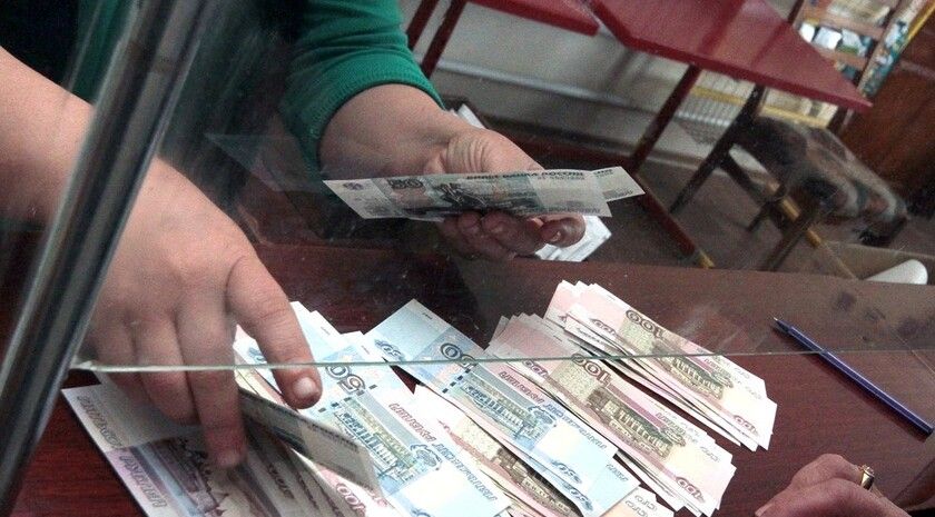 Средняя зарплата бюджетников в ЛНР с 2022 года выросла на 58% — Пасечник