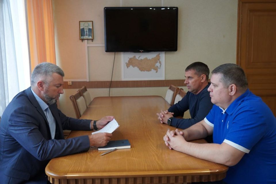 ���� ������ ���������� � ����� ������������� ��������� ������������� ���� � ����� ��������������