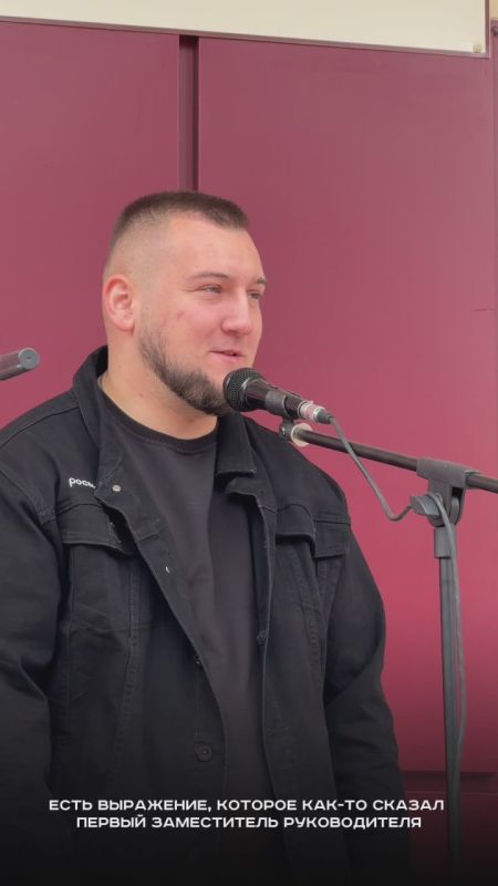 Михаил Голубович: Спасибо большое Луганской гимназии № 30 имени Н.Т. Фесенко за приглашение поучаствовать в посвящении юных ребят в сентябрят — орлят России