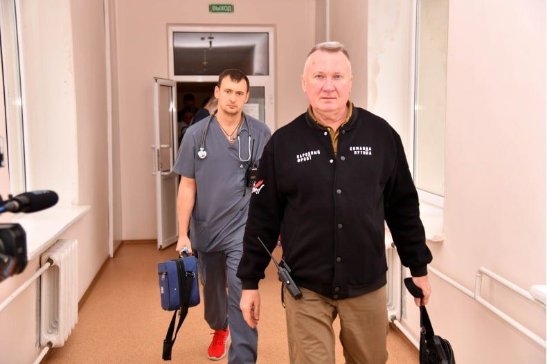 «Травматолог также будет с утра вести прием в поликлинике с 8:00 до 10:00, чтобы выявлять среди обратившихся пациентов тех, кто нуждается в артроскопических операциях»