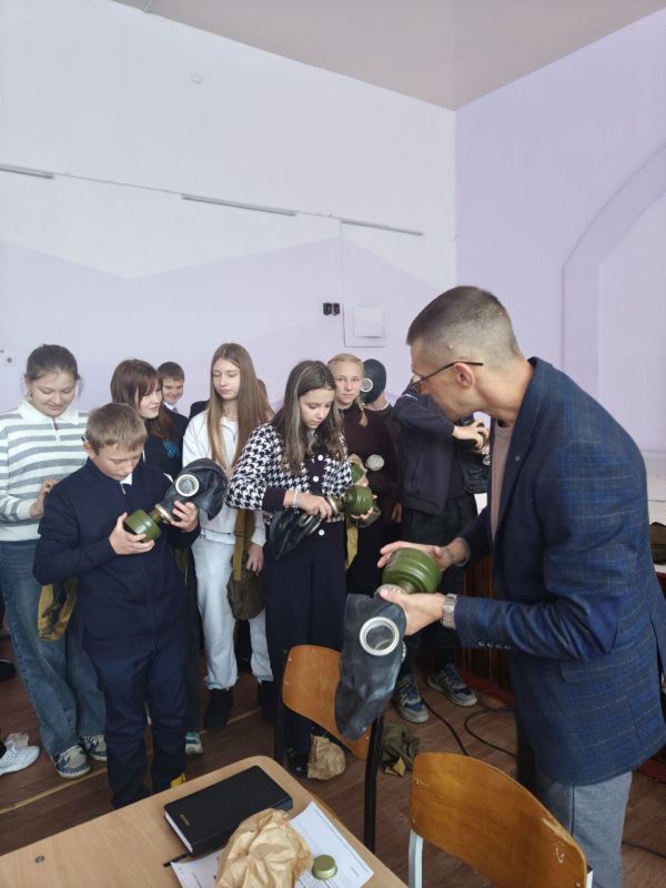 Андрей Рубанцов: В ровеньковских школах прошли открытые уроки по вопросам гражданской обороны