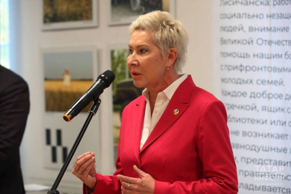 В Казани открылась фотовыставка, рассказывающая о восстановлении Лисичанска и Рубежного