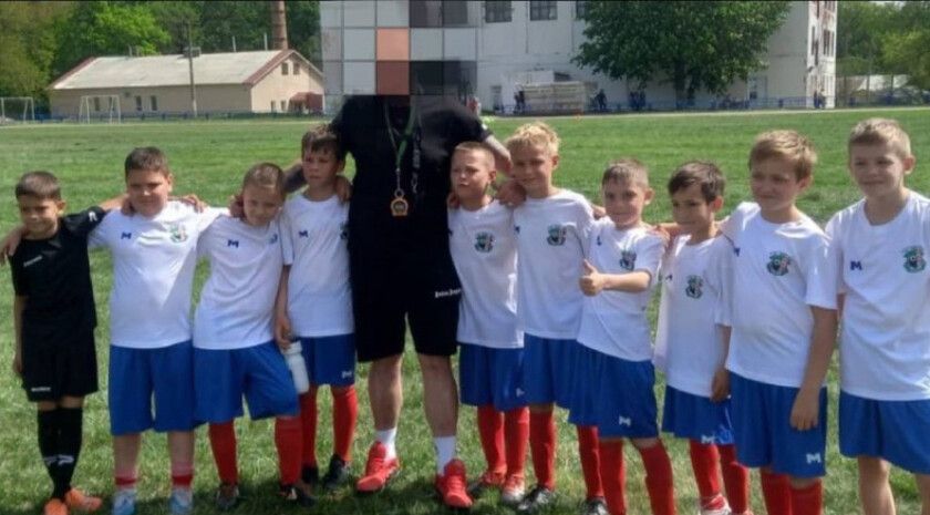 Тренер детской футбольной команды из Ровеньков предстанет перед судом за мошенничество