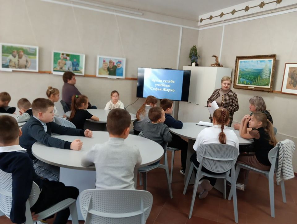 В Кировском историко-художественном музее состоялось мероприятие, посвящённое Дню учителя «Учителя с яркой судьбой», для учащихся 3-го класса Кировской СШ №2