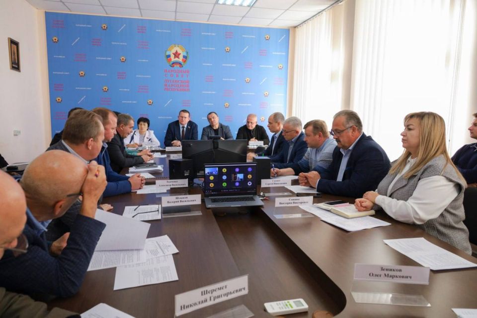  :             ,         ...