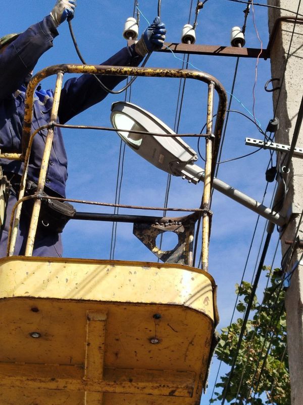 Владимир Чернев: Продолжаем плановую работу по восстановлению уличного освещения в Старобельском муниципальном округе