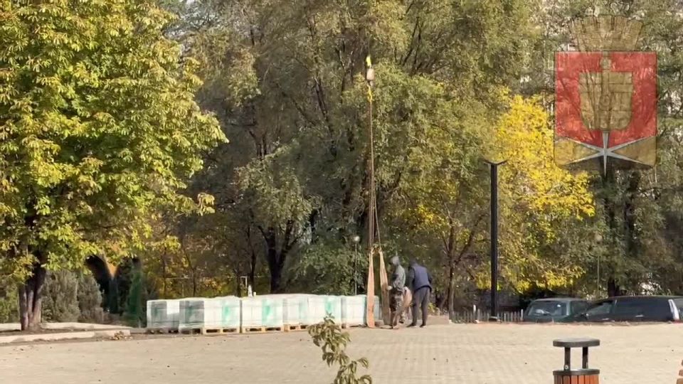 Светлана Гребенькова: Начался капитальный ремонт кровли и фасада крупнейшего учреждения культуры Алчевска