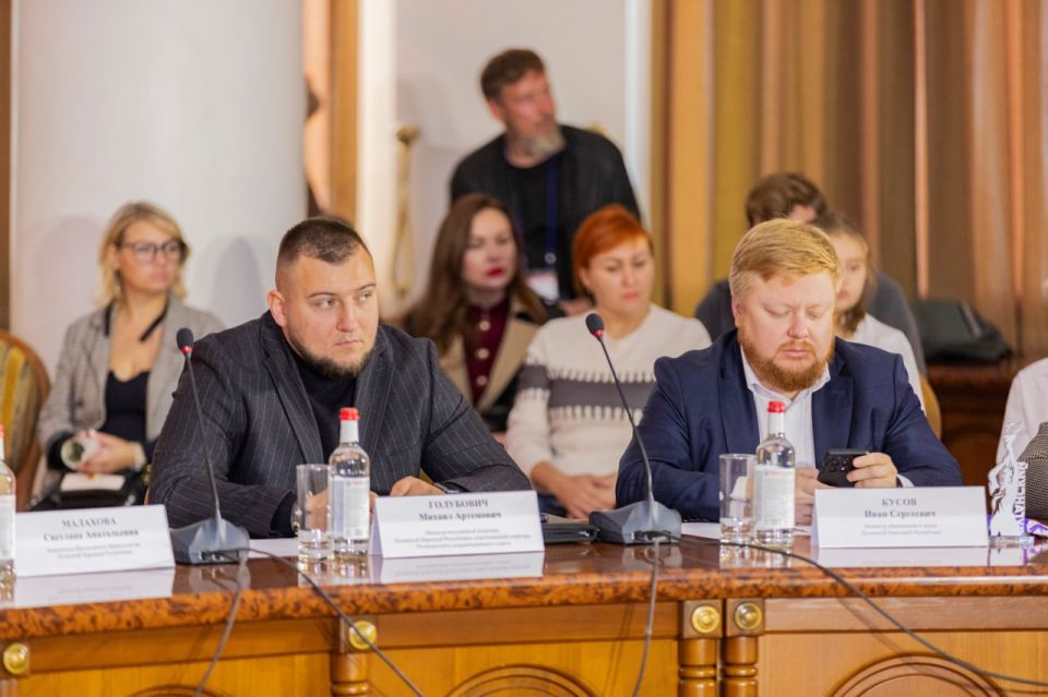 ����� 3,5 ���. ������� ��������� ������� � ������ ��������� ���������� ���������� �������� ������������ � ������ ���