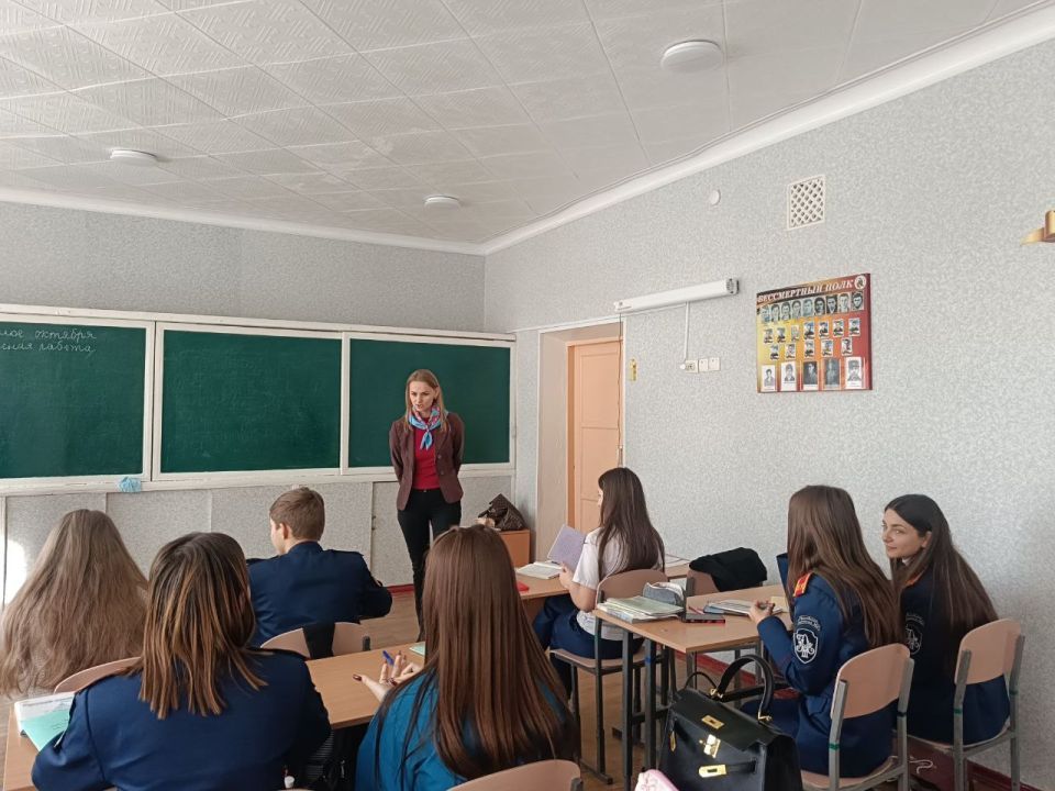 8 октября специалистами отдела профессионального обучения и профессиональной ориентации Республиканского центра занятости населения ЛНР в Ясеновской школе №2 им. Д.В. Лазутина было проведено профориентационное мероприятие...