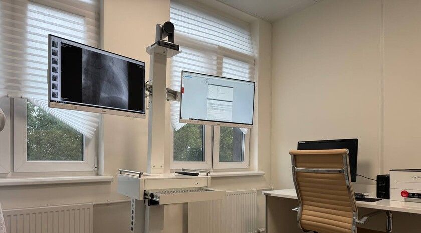 Работа телемедицинской стойки — важный шаг в развитии цифровой медицины в ЛНР — Абрамкин