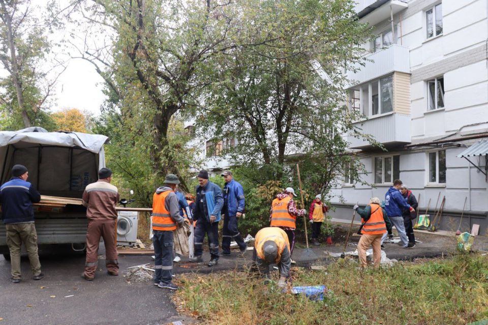 Выполняем первоочередные задачи по устранению последствий, произошедших в результате взрыва газового баллона в доме по проспекту Советскому 31