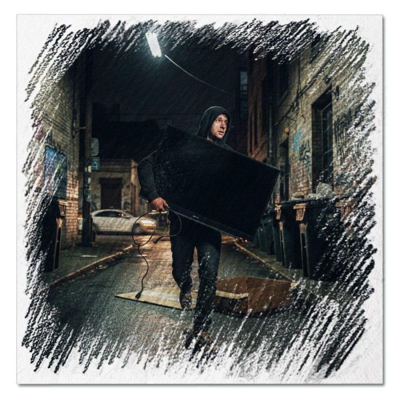 Северодонецкие полицейские задержали мужчину, похитившего телевизор у 75-летнего местного жителя