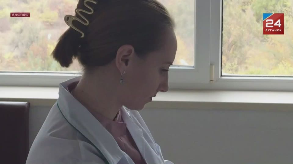 Новые тахокардиограф, открытая реанимационная система для новорожденных и другое оборудование появились в Алчевском центре матери и ребенка