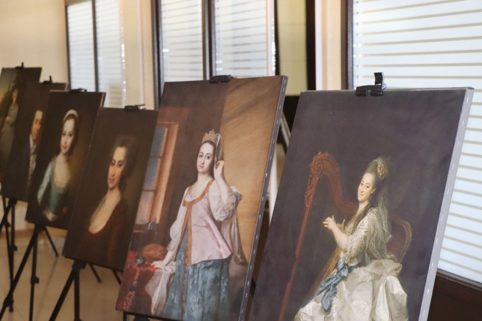 Выставка творчества петербургских портретистов Дмитрия Левицкого и Владимира Боровиковского состоялась в Северодонецке