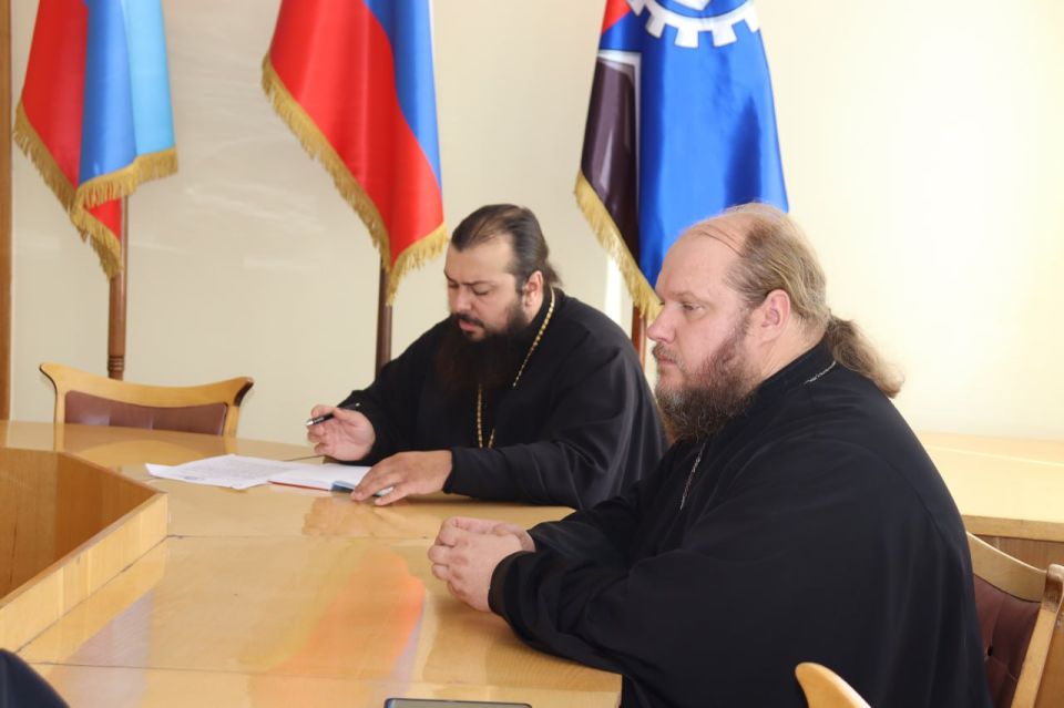 В Стаханове готовятся к I Епархиальным Рождественским образовательным чтениям!