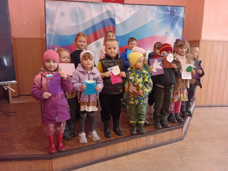 Центр досуга «Дзержинец», присоединился к Всероссийской акции «Дарю тепло», посвященная Всемирному дню почты!