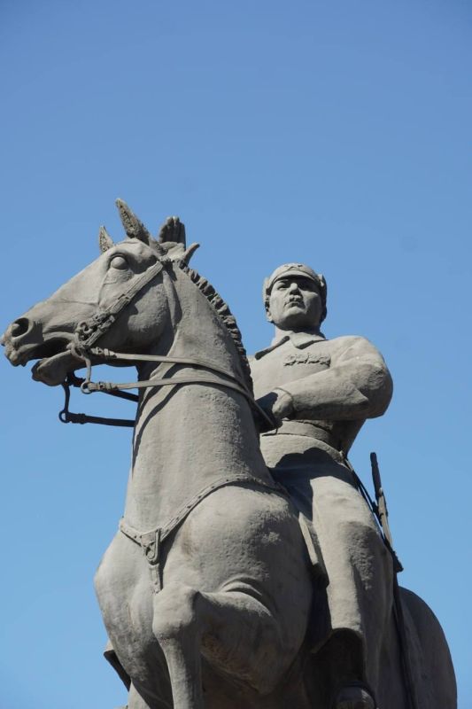 ��������� ������������ 12 ������� � ��� �� 4 �������� ���� ���� ����� �� 15 �������� ����� ����, ������� ������� ��������� �����