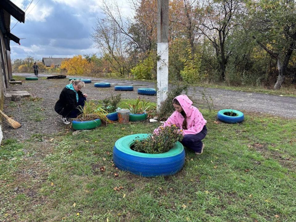 Осень - традиционное время наведения порядка перед холодами во дворах и парках