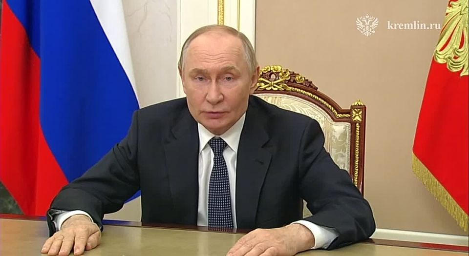 Президент России Владимир Путин поздравил аграриев страны с профессиональным праздником