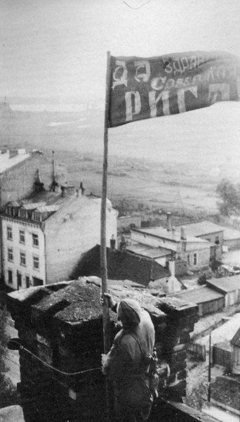 13 ������� 1944 ���� ���� ���� ����������� �� ���������� ���������