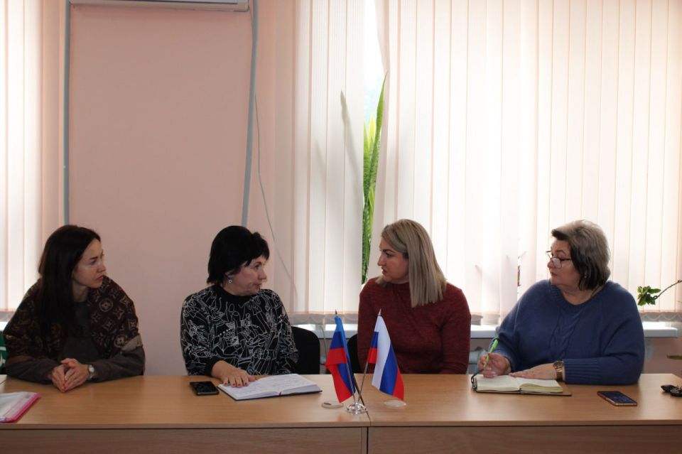 Андрей Рубанцов: От вопросов к уверенности: «Школа приемных родителей» - надежный проводник в мир приемного родительства!