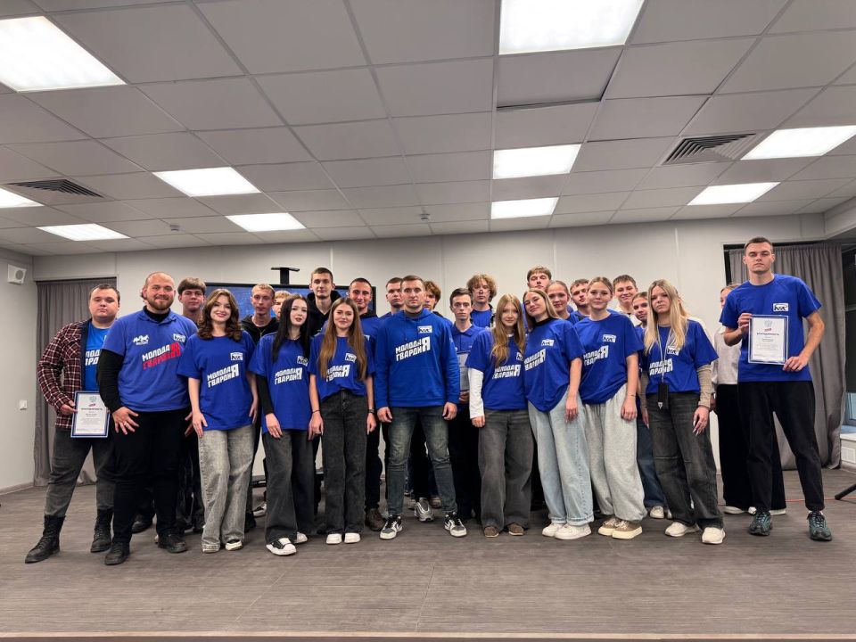 Новые лица — новые идеи!. В Луганском государственном университете имени Владимира Даля прошла встреча новых активистов Молодой Гвардии Единой России с руководителем регионального отделения, депутатом Народного Совета ЛНР...