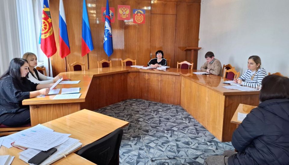 В Администрации состоялось заседание рабочей группы, действующей в рамках межведомственной комиссии ЛНР по противодействию нелегальной занятости