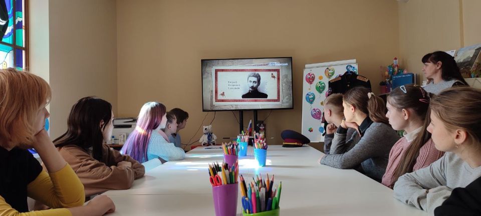 В детском центре Перевальского музея прошло мероприятие ко Дню казачества