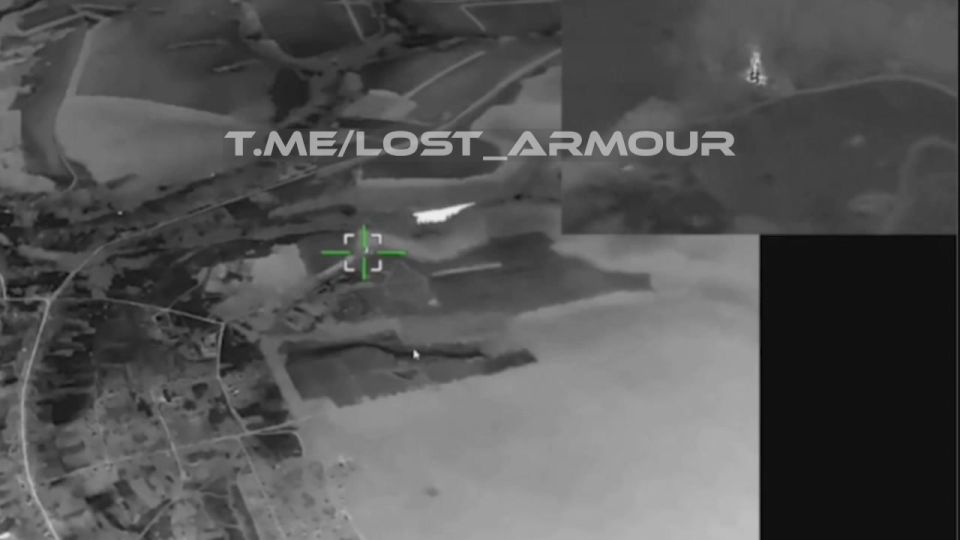 Разыграли как по нотам!. Операторы оптоволоконных FPV-дронов "КВН" уничтожили 155-мм САУ M109 ВСУ в районе н.п. Рубежное, Харьковской области