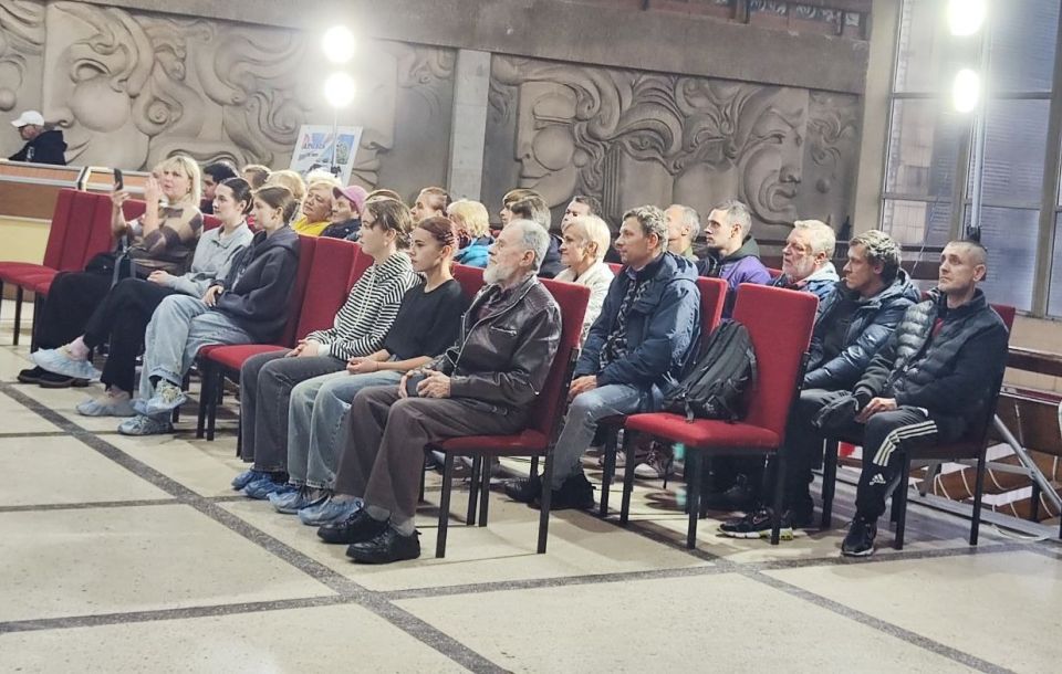 Состоялся музыкально-поэтический вечер «Творческий портрет города»