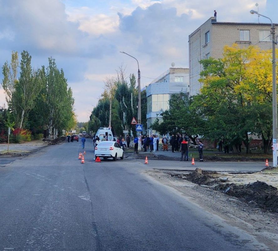 Сотрудники ОГИБДД ОМВД России «Северодонецкий» проводят проверку по факту ДТП, в котором пострадали несовершеннолетние пешеходы