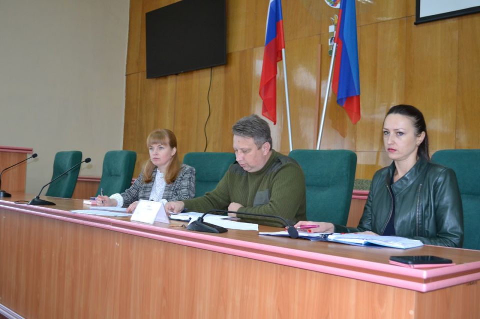 Состоялось заседание рабочей группы межведомственной комиссии ЛНР по противодействию нелегальной занятости под руководством заместителя Главы округа Сайко Ивана Михайловича