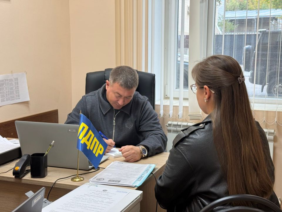 Депутаты Совета городского округа муниципальное образование городской округ город Лисичанск Луганской Народной Республики продолжают приемы граждан