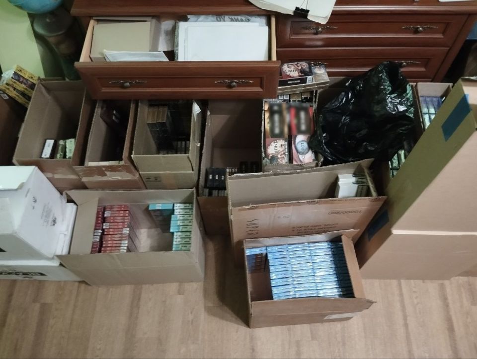 Сотрудники УФСБ России по ЛНР пресекли незаконный сбыт табачной продукции в Ровеньках