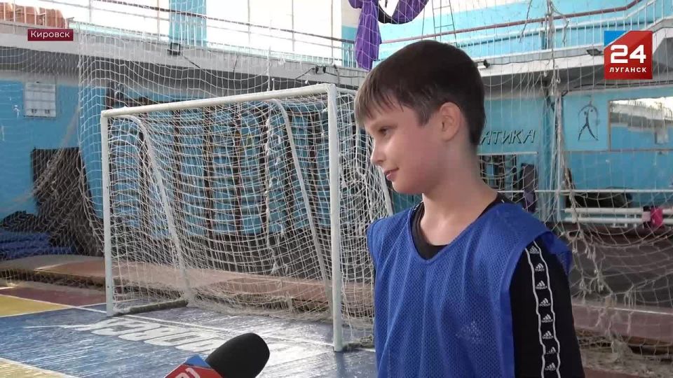 Муниципальный этап соревнований по футзалу на Кубок Главы ЛНР прошел в Кировске