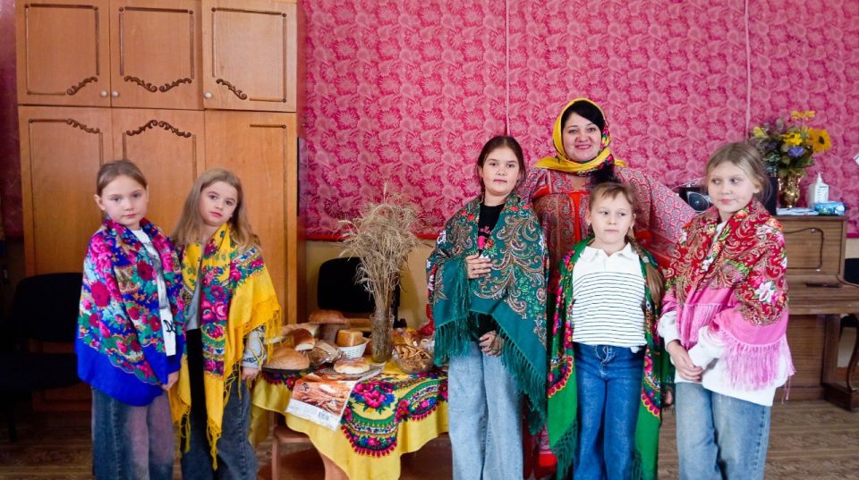 В Доме культуры им. Горького пгт Ясеновский состоялось мероприятие для детей "Всемирный день хлеба"