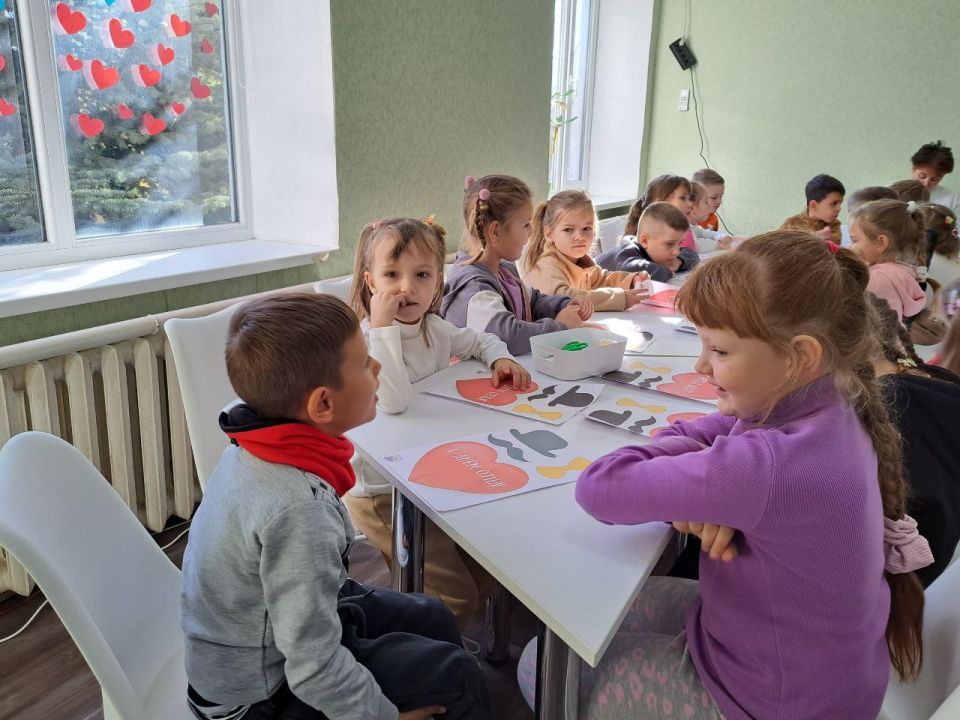 В Лутугинской детской библиотеке прошел тематический день «Папам посвящается»