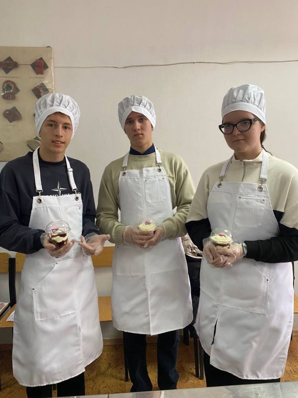 Школьники Старобельского муниципального округа на Дне открытых дверей в рамках проекта «Профессионалитет»: первые шаги в профессию!