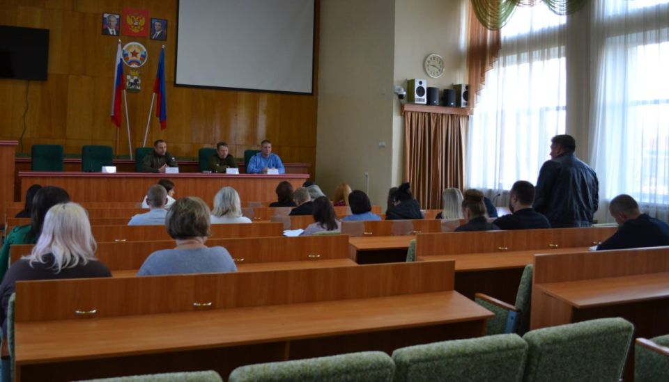 Владимир Чернев: Сегодня мой первый заместитель, Калиничев Андрей Сергеевич, провёл совещание с руководителями структурных подразделений и подведомственных учреждений